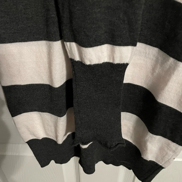 🎯Closet Candy Boutique white and dark gray striped sweater🎯 - Picture 4 of 7